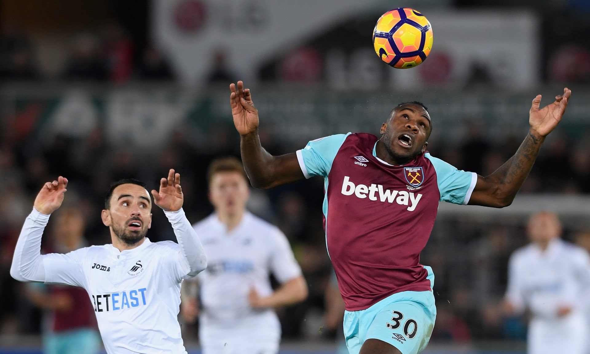 尤其是在中 尤其是在中