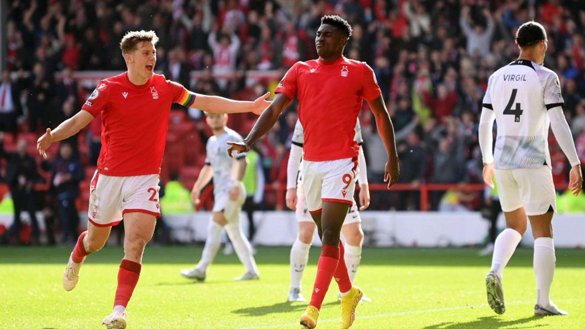 引入外部足 引入外部足